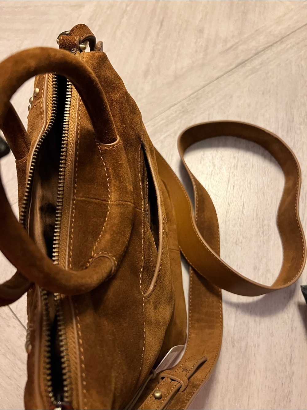 HOBO Brown Suede Studded Front side-Shoulder/Handler Bag-New-Beauty - Picture 10 of 11